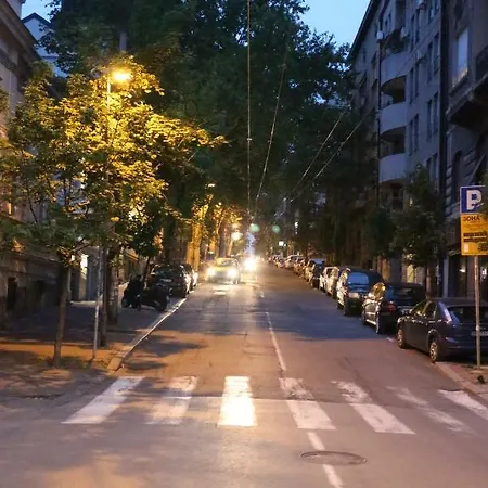 アパート Atelier 22 *